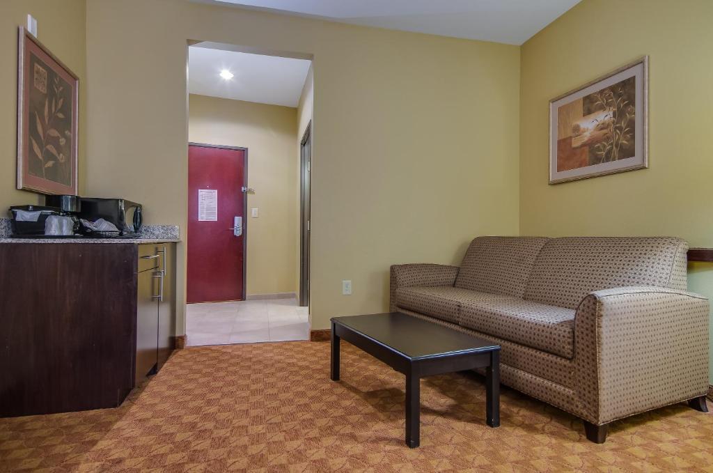 Comfort Suites Old Town Spring Room photo